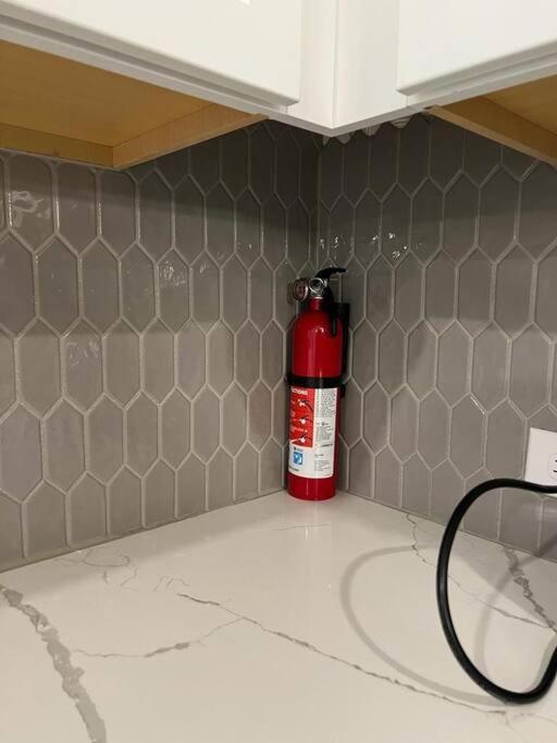New Spacious 3 Bedroom Suite Garage Parking Free Wi-Fi Office Space And Patio View Duluth Luaran gambar